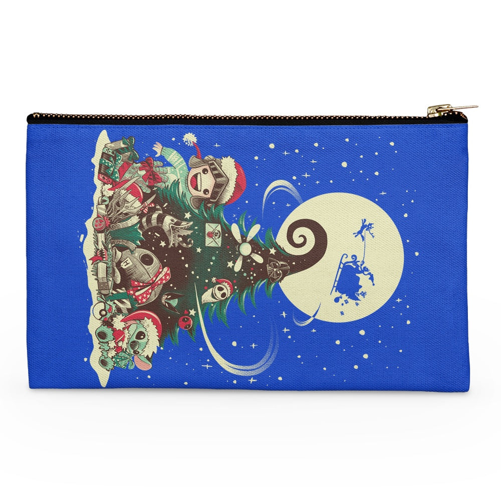 Episode 15: Christmas With Teerion - Accessory Pouch