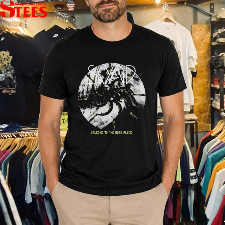 Skynd Welcome To The Dark Place Sickle Circle T-shirts