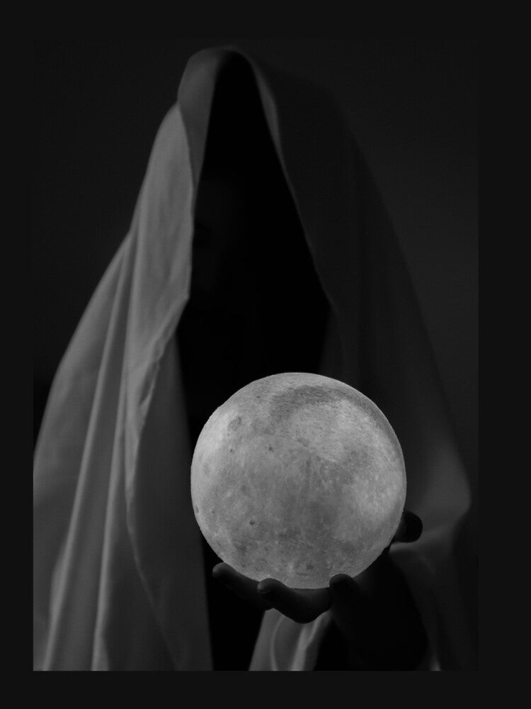 Crystal ball by NewWorldIsHere