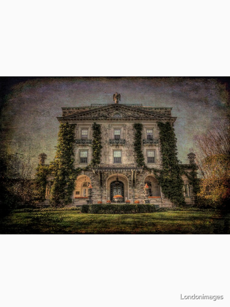 Haunted Manor House by Londonimages