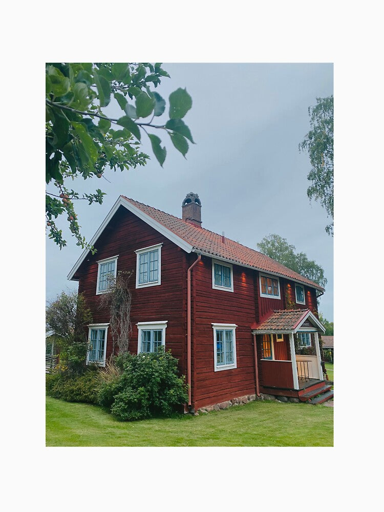Dalarna Farmhouse by Emilia Oxelheim