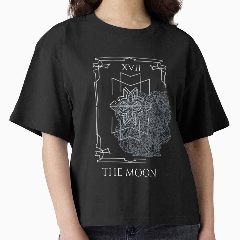 Tarot crescent The moon and cat classic t-shirt by Nizznoy