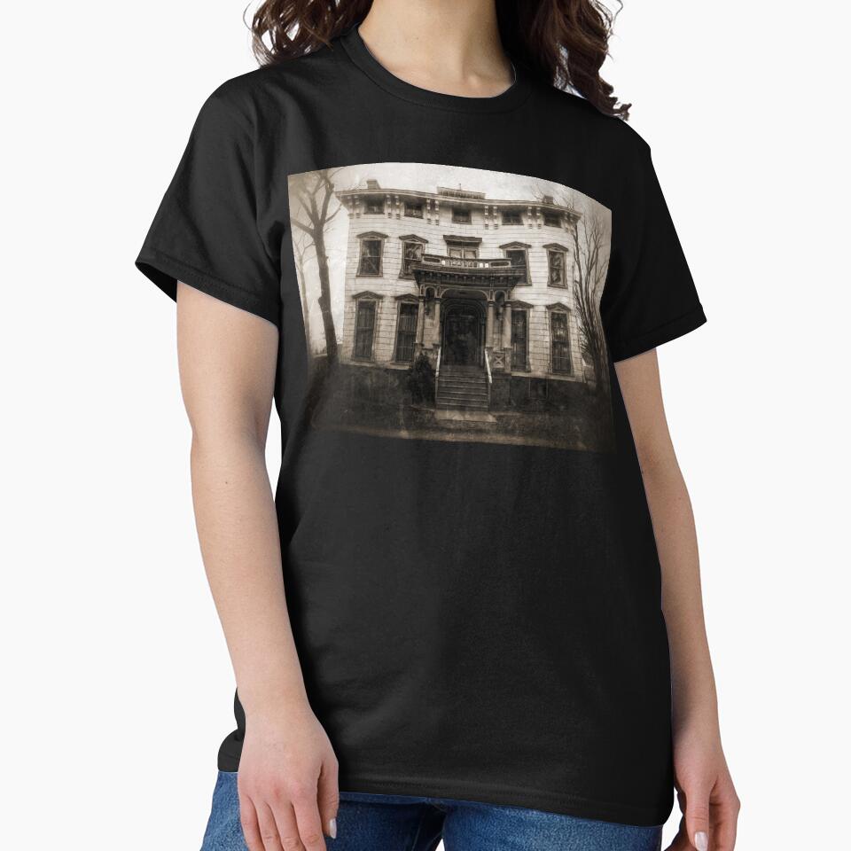 Spooky Mansion by JohnArehart